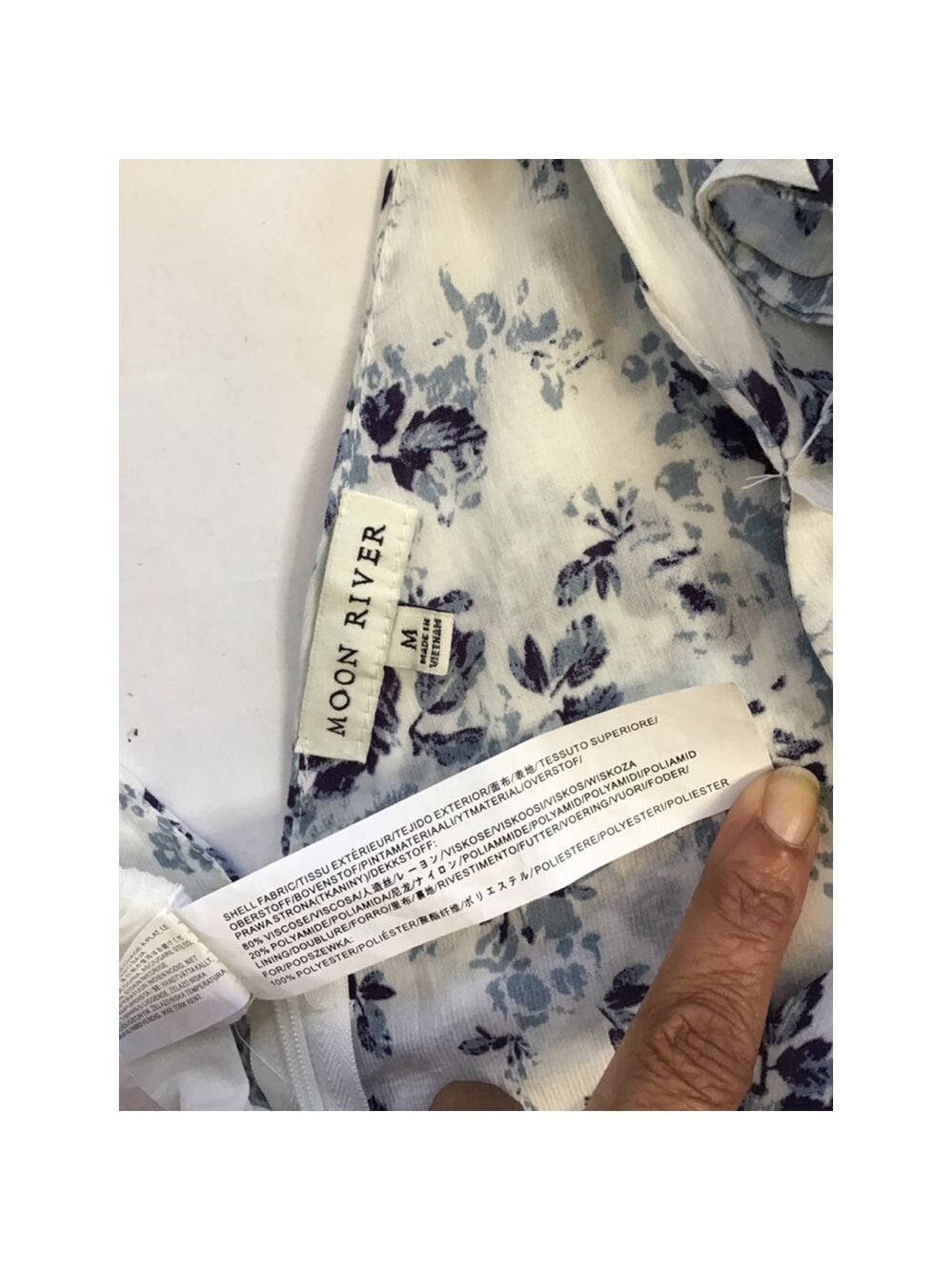 Moon River Women Elegant White Blue Floral Tiered Backyard Party Maxi Dress M - Picture 13 of 13